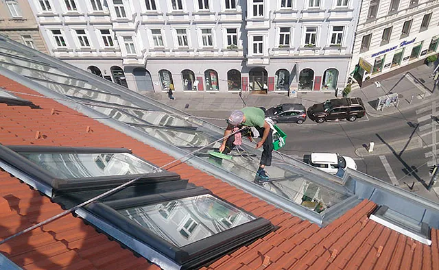 Glas- unnd Fensterreinigung