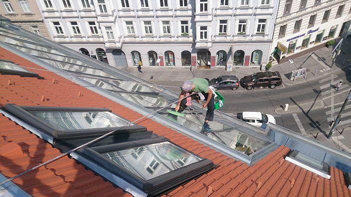 Glas- unnd Fensterreinigung