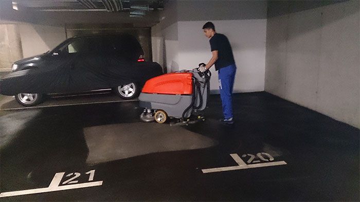 Garagenreinigung